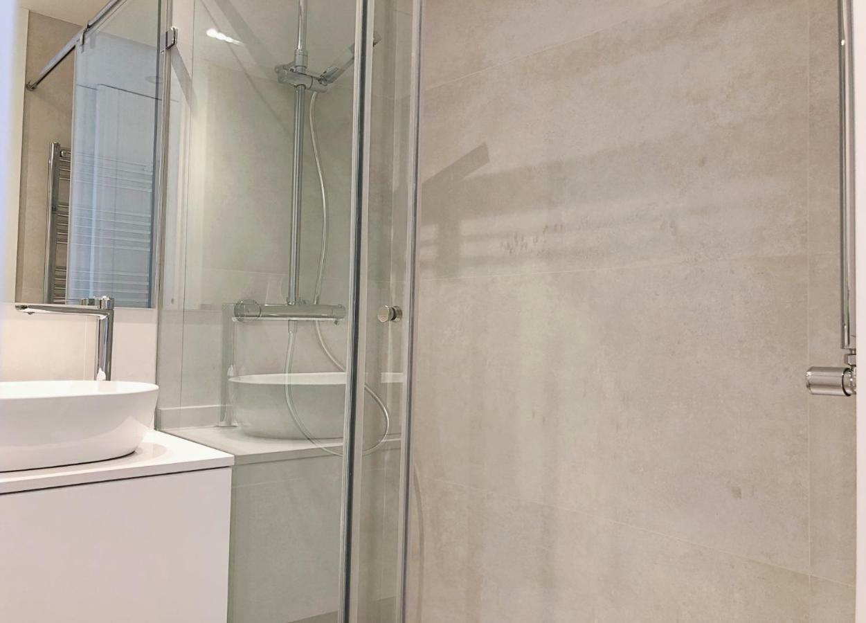Exclusivo Y Luminoso Piso En El Parque Del Retiro Apartment Madrid Luaran gambar